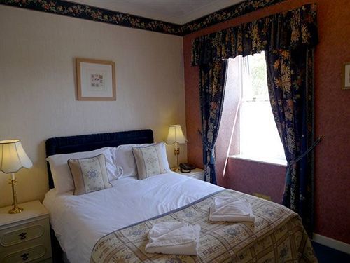 Ashburnham Hotel Pembrey Exteriör bild