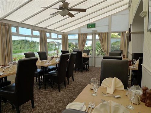 Ashburnham Hotel Pembrey Exteriör bild
